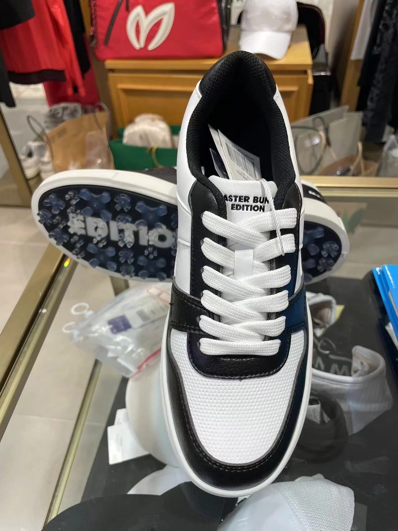 

women's golf shoes