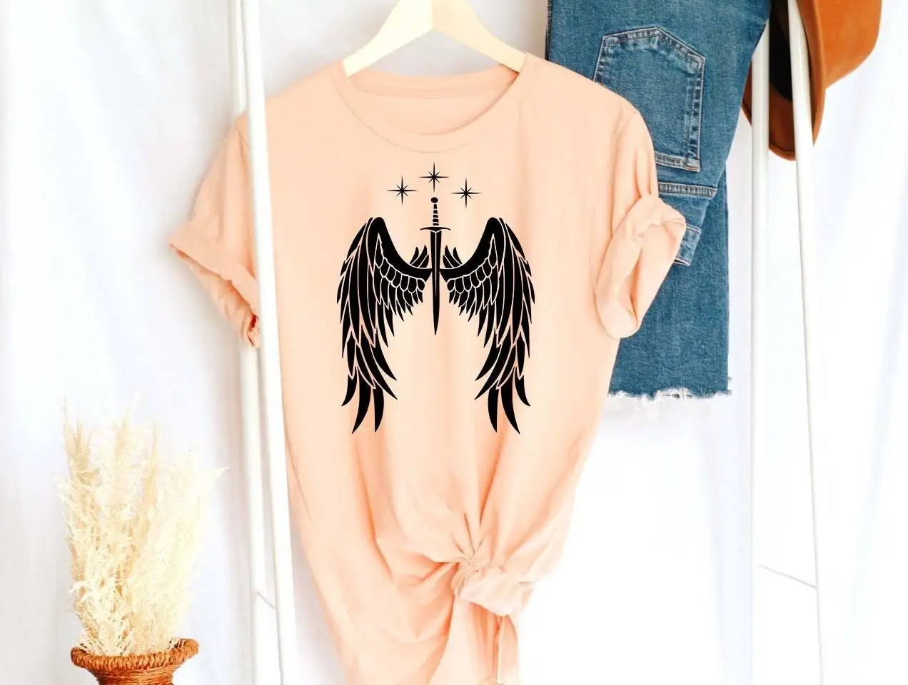 Футболка Acotar Acator Velaris Bookish Sweat We Don't Brew It Just Spill A Court Of Thorns And Roses Velarlais