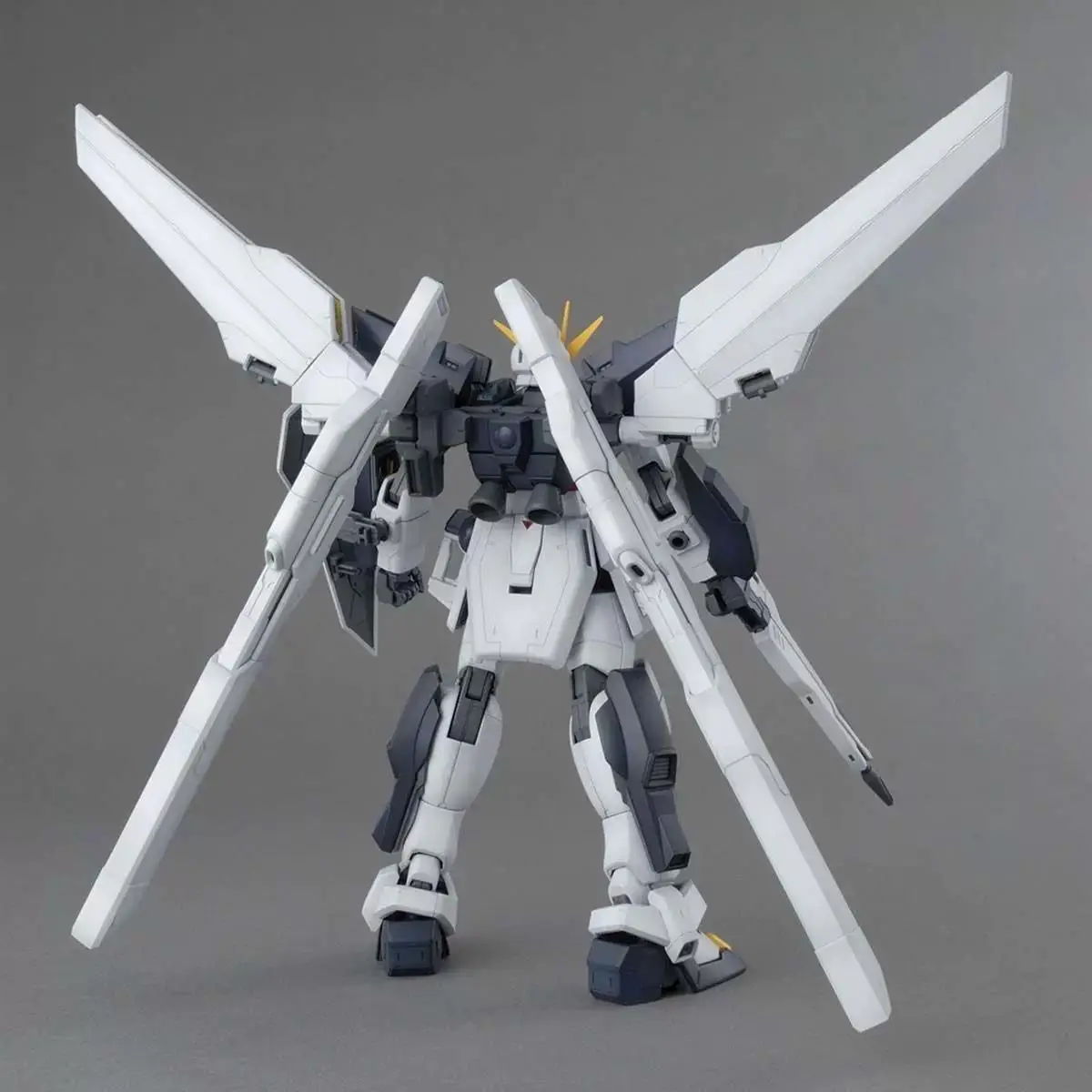 Фото Коллекционная модель BANDAI MG 1/100 GX-9901-DX Gundam Double X: Фигурка Гандам X, аниме-модель, игрушка для мальчиков, в оригинальной коробке №3