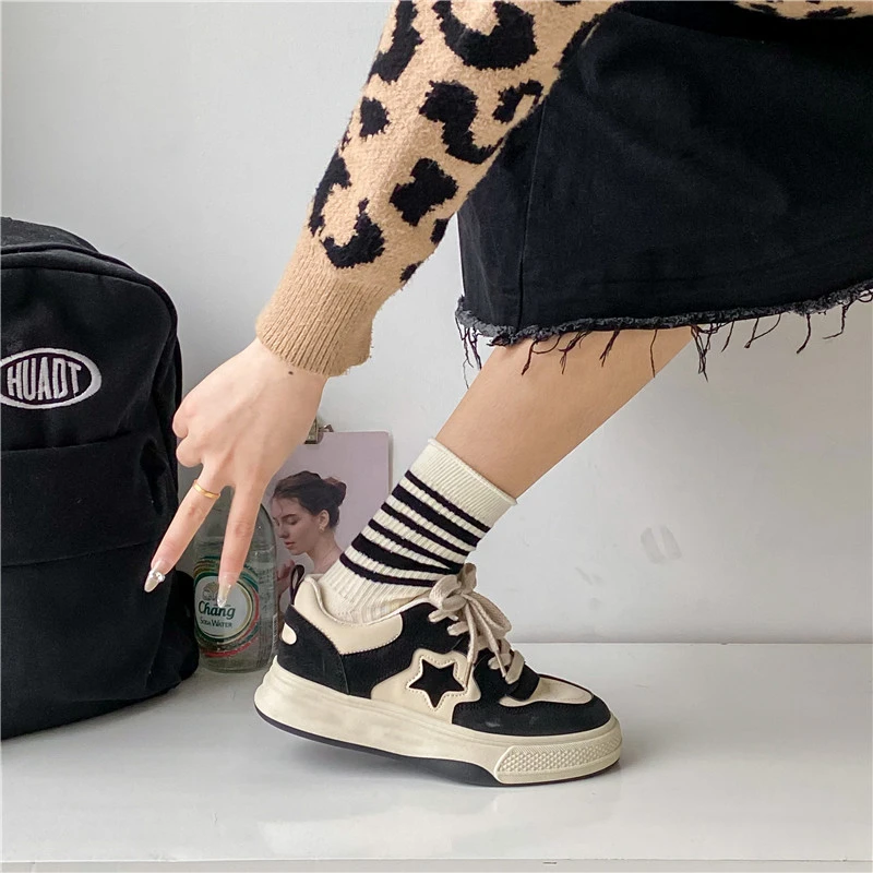 2023 Women Shoes Designers  Woman Sneakers Zapatillas Mujer Lace Up Comfort Running Shoes for Girls Light Man Shoes