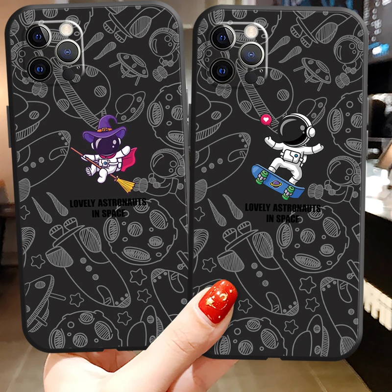 

Spaceman Funny Phone Cases For iPhone 11 12 Pro MAX 6S 7 8 Plus XS MAX 12 13 Mini X XR SE 2020 Soft TPU Coque Funda Carcasa