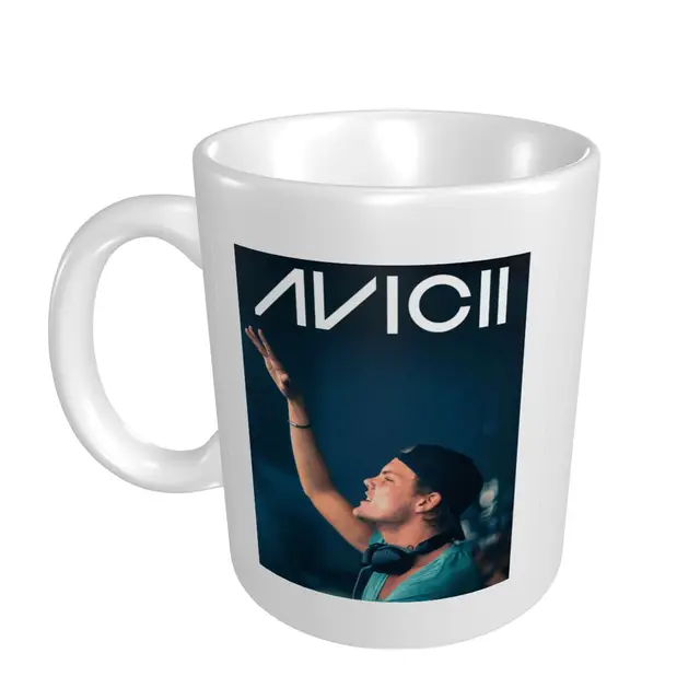 Куртка с надписью карате. Dj wake up. Wake me up авичи. Футболка мужская walking dad. Высказывания dj.