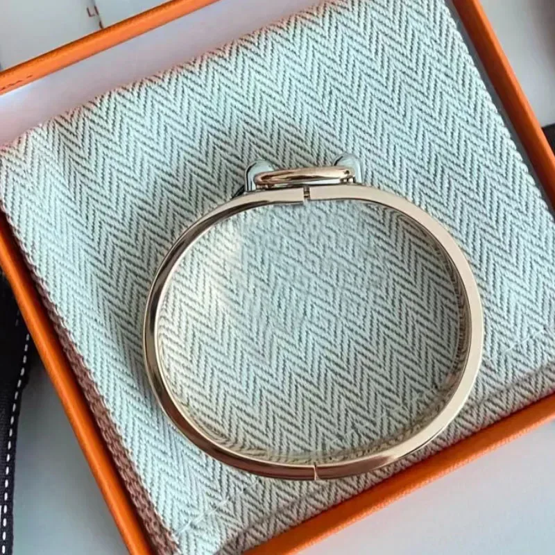 

Новинка 2023, браслет в виде свиной носы, модный эмалированный браслет с узором, Подарочный браслет для банкета и девушки, браслет для пары, высококачественный браслет с логотипом