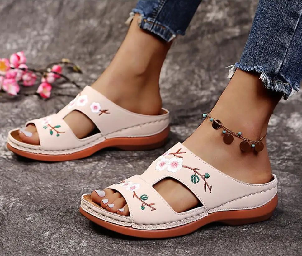 New Summer Women Shoes embroidery Fashion Comfort Plus Size Slippers Women Sequined Flat Sandals Slippers Sandalas Large size