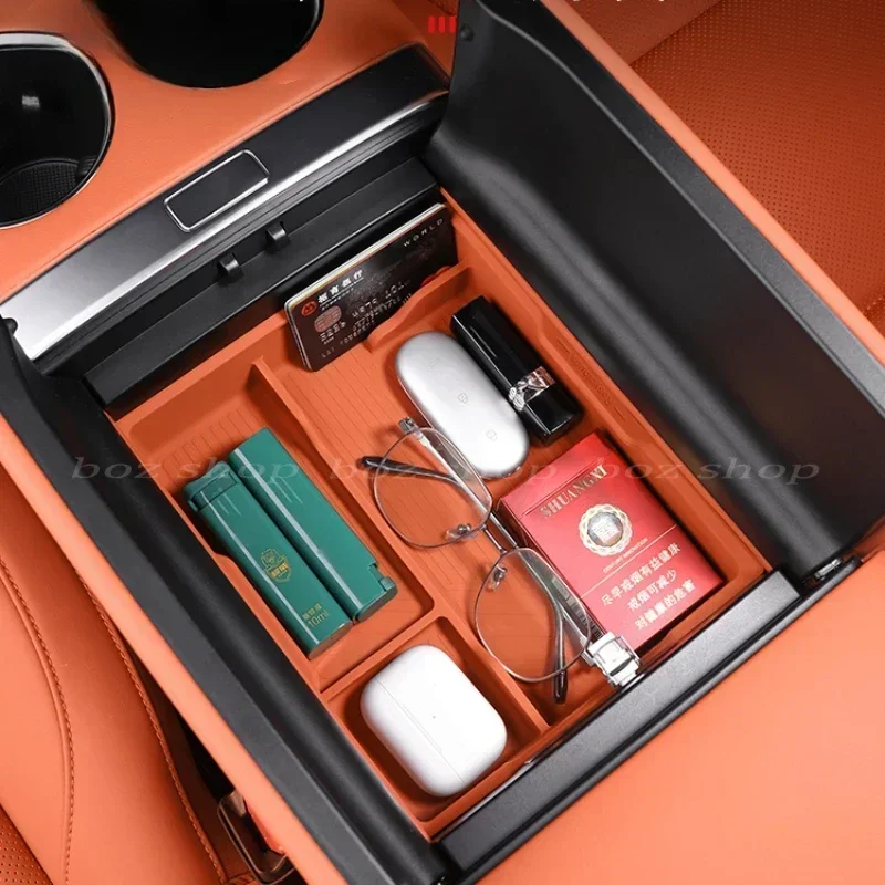 Ящик для хранения в подлокотнике ведущего Ideal LiXiang L6 силиконовые товары украшения