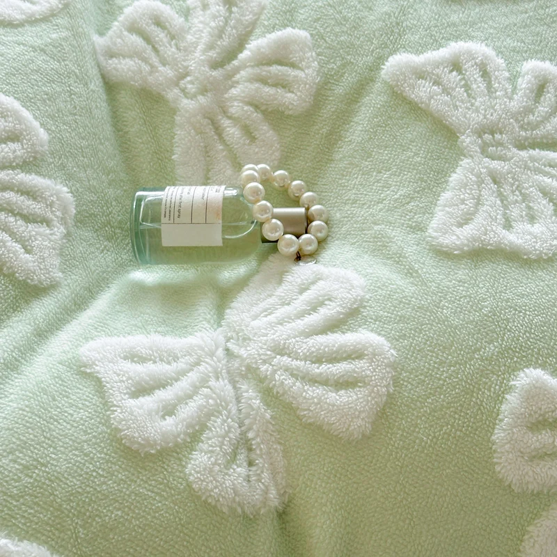 Светильник зеленое плюшевое одеяло на молнии теплое осенне-зимнее для кровати с