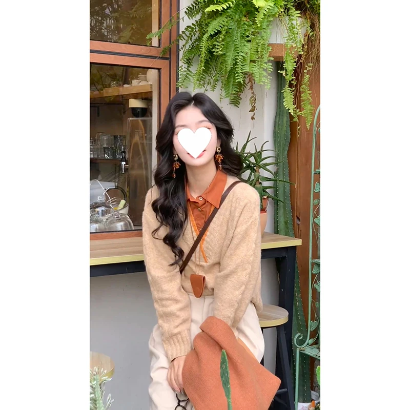 Гонконг Sle ретро поддельные две части свободный утягивающий вязаный топ женский