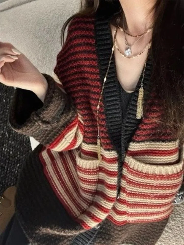 UCXQ Ancora красный повседневный трикотаж темпераментный винтажный полосатый