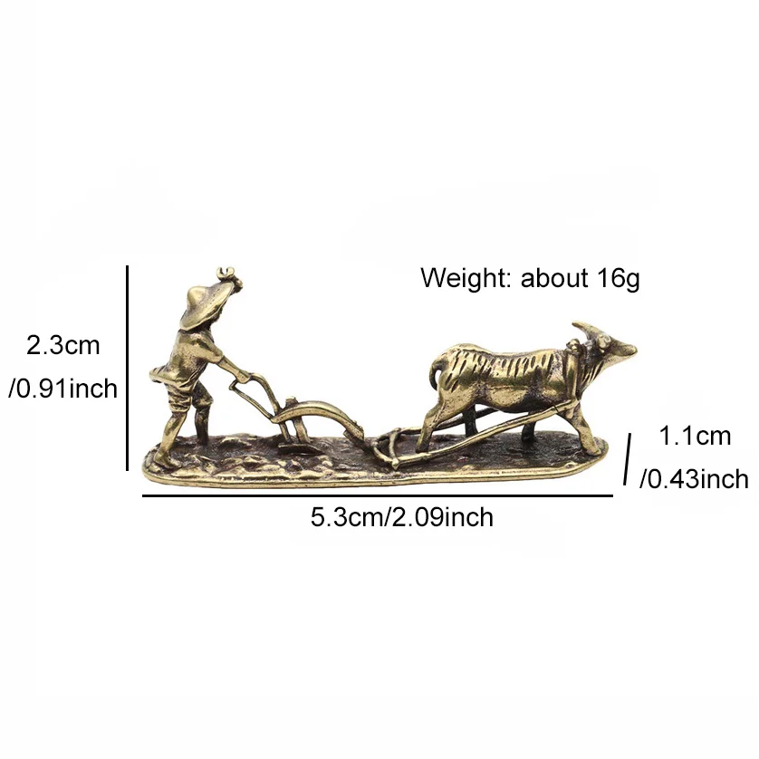 

Миниатюрные латунные фигурки фермеров с быком
