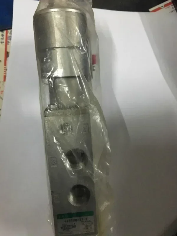 Антиэлектромагнитный клапан CKD 4F310E-10/08-TP AC110DC24V220V оригинал