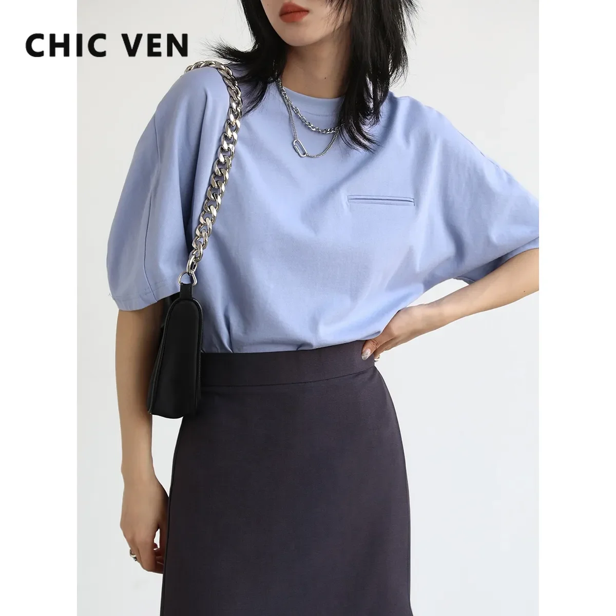 

CHIC VEN Casual Women Tees Loose Round Neck Short Sleeve T-shirt Women's Tops Summer 2022 Ladies Clothing