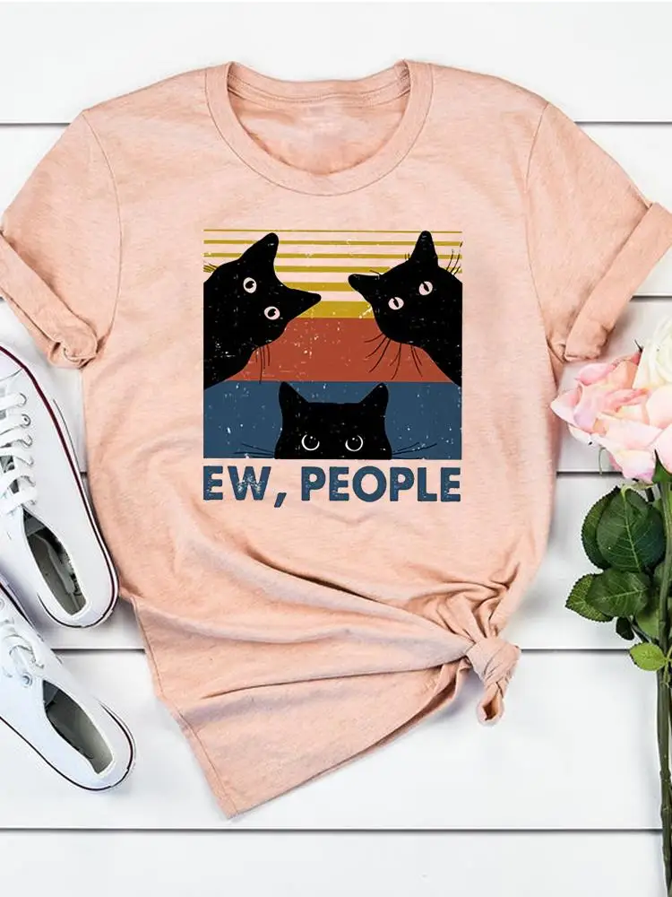 

Футболка женская летняя в стиле 90-х с принтом и коротким рукавом