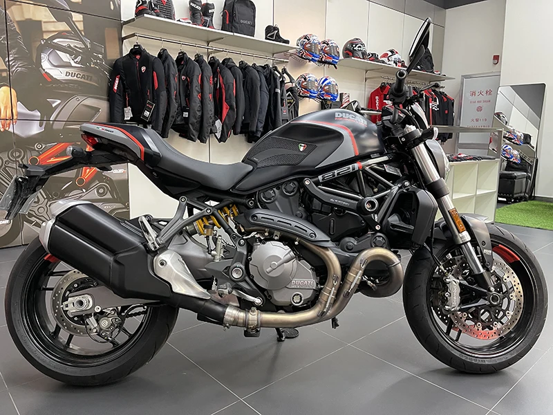 Фото Для Ducati Monster 821, паста для топливного бака, противоскользящая паста, боковая паста, высококачественная боковая накладка на бак мотоцикла, 2023, новинка №3