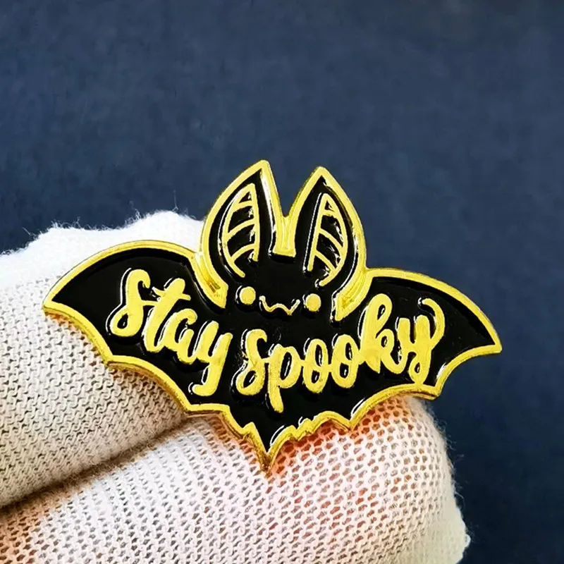 

Stay Spooky Bat Creative Pop Enamel Brooch Pin Brooches Lapel Pins Badge Backpack Jacket Decoration Jewelry Accessories