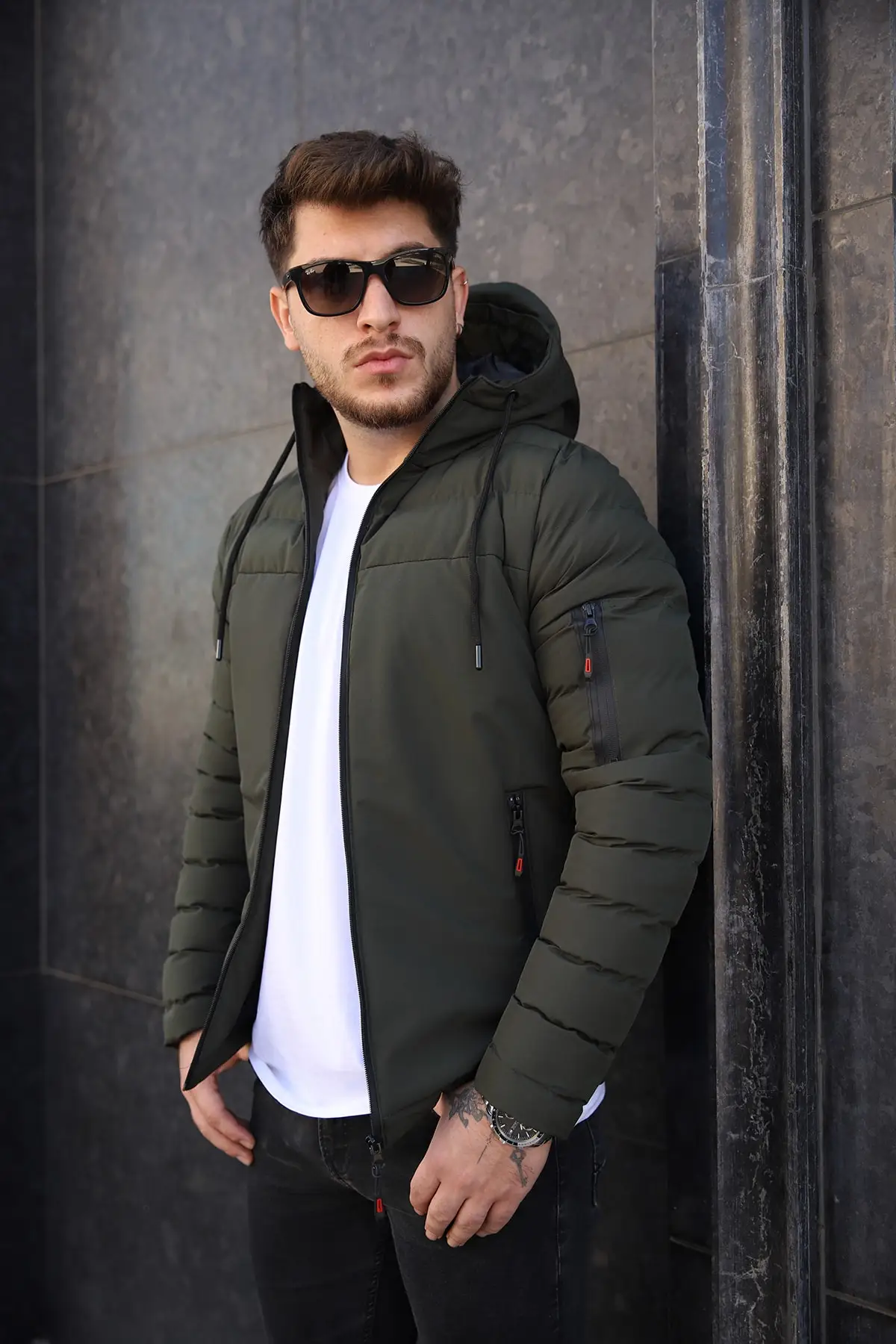 Men's Khaki Jacket Will Windproof Hooded Inflatables