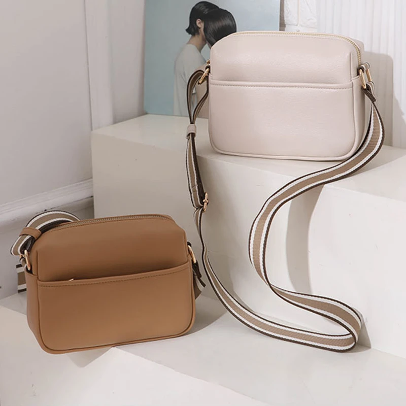 

Women's Crossbody Bag Street Sense Cross Shoulder Underarm Bag Girl's Fashionable One Shoulder Small Square Bag For Ladies