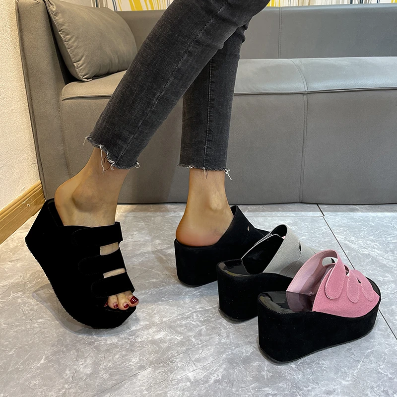 

Женские босоножки на танкетке, повседневные однотонные шлепанцы на толстой подошве, танкетка, лето 2022