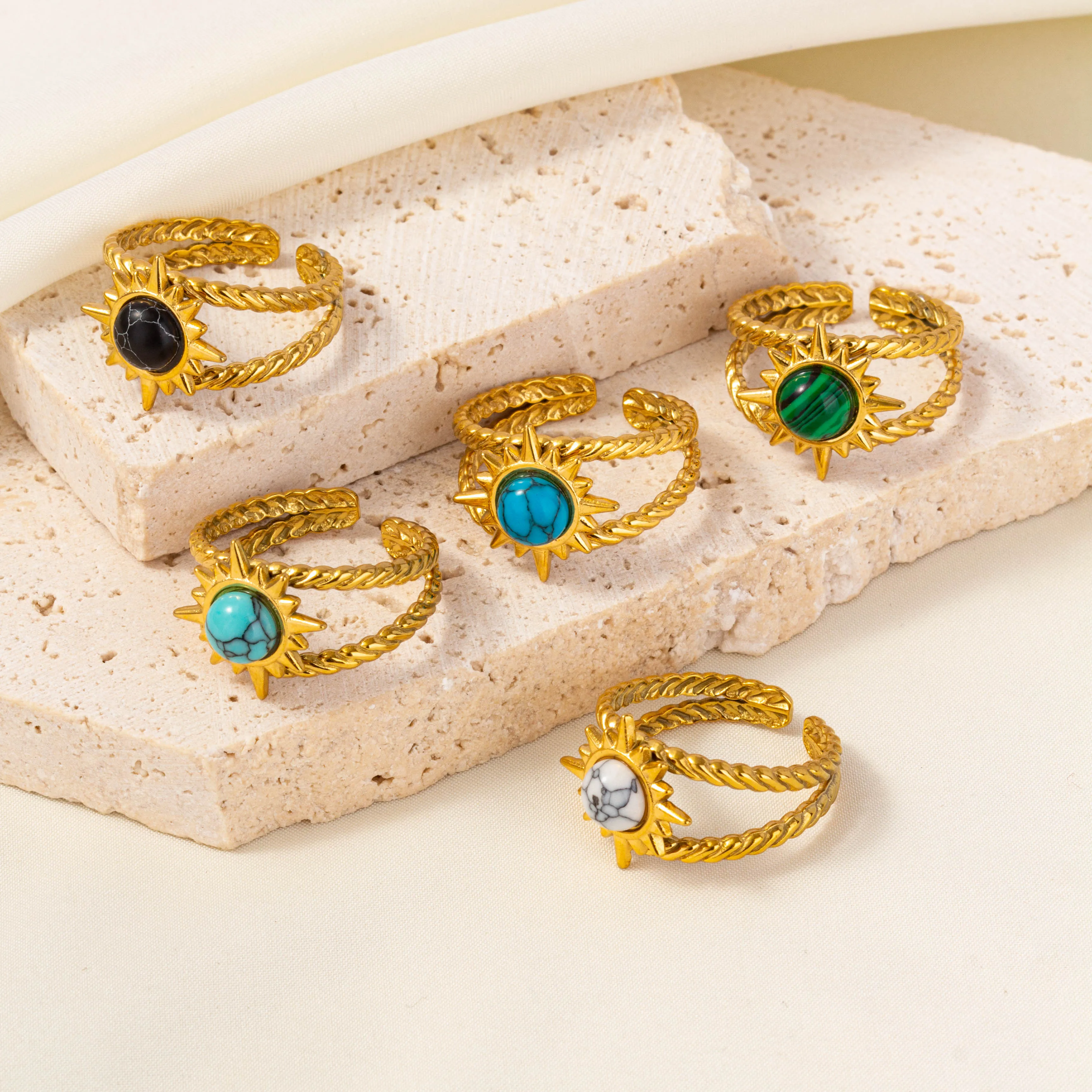 Женское кольцо из нержавеющей стали 304L регулируемое Открытое с имитацией камня