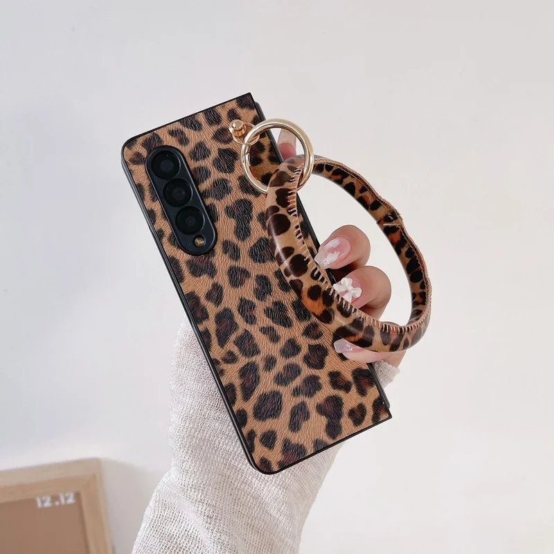 

Fashion Leopard Big Ring Phone Case for Samsung Galaxy Z Fold 3 Z Fold 4 Hard PC Back Cover for ZFold3 ZFold4 Case Shell