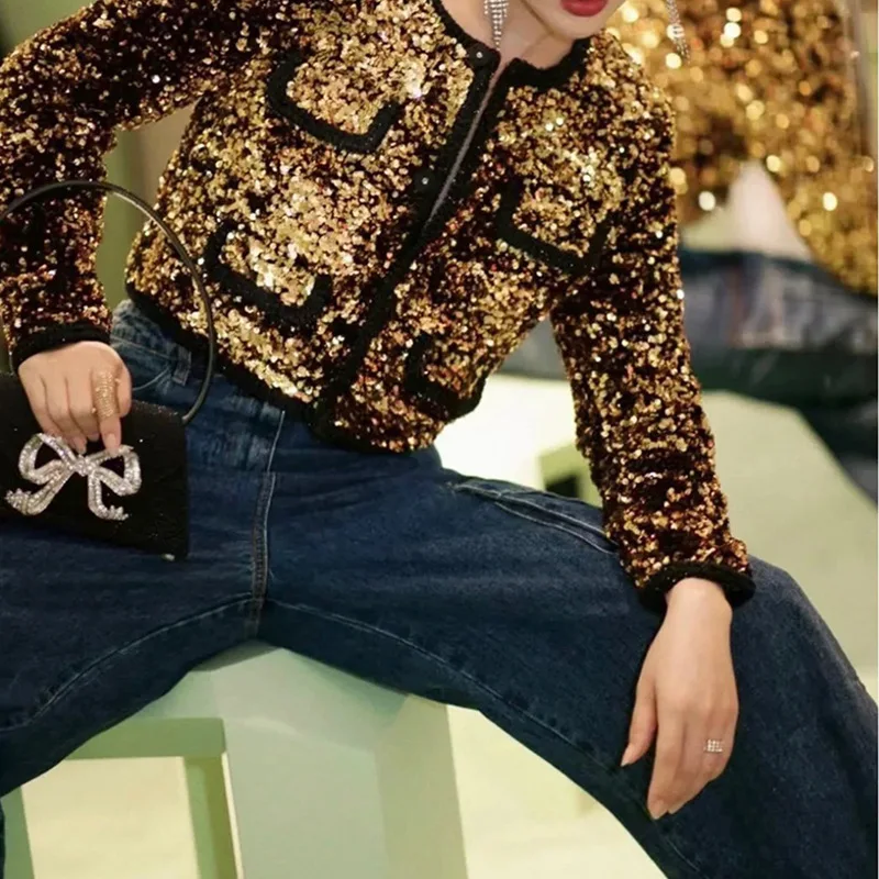 Женский блейзер с круглым вырезом и длинным рукавом