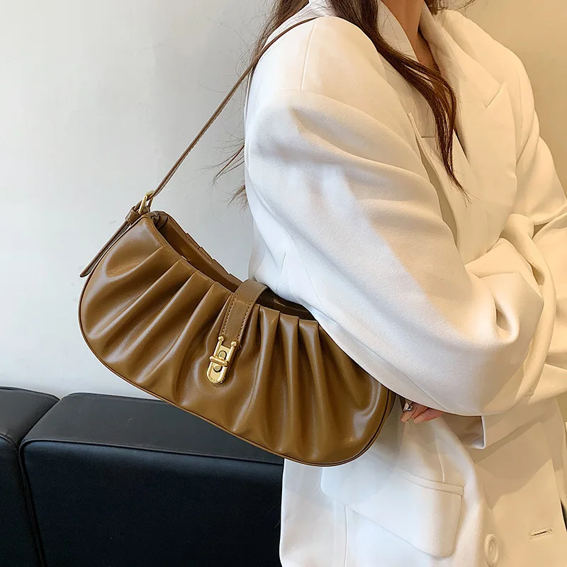 

2022 Designer Women Folds Crossobdy Bags Elegant White Shoulder Bags Female Axillary Bags Handbags Travel Totes Evening Clutch