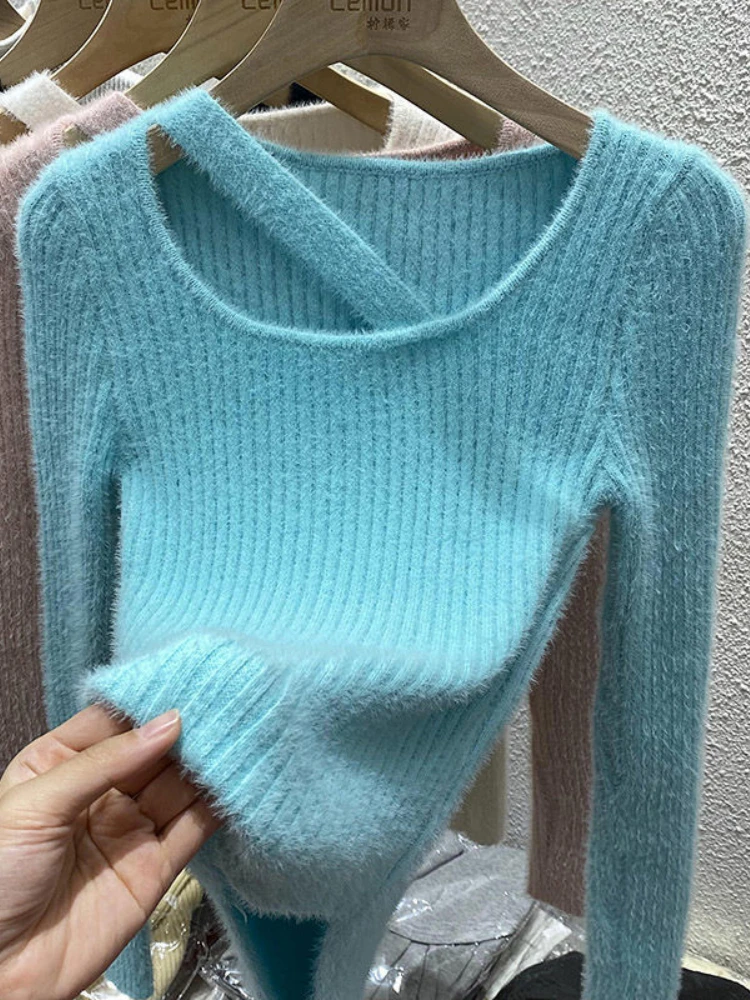 

2022 New Autumn and Winter Hollow Out Fashion Flocking Sweater Women's Square Collar Sweater Women's Sweater Solid Color T438