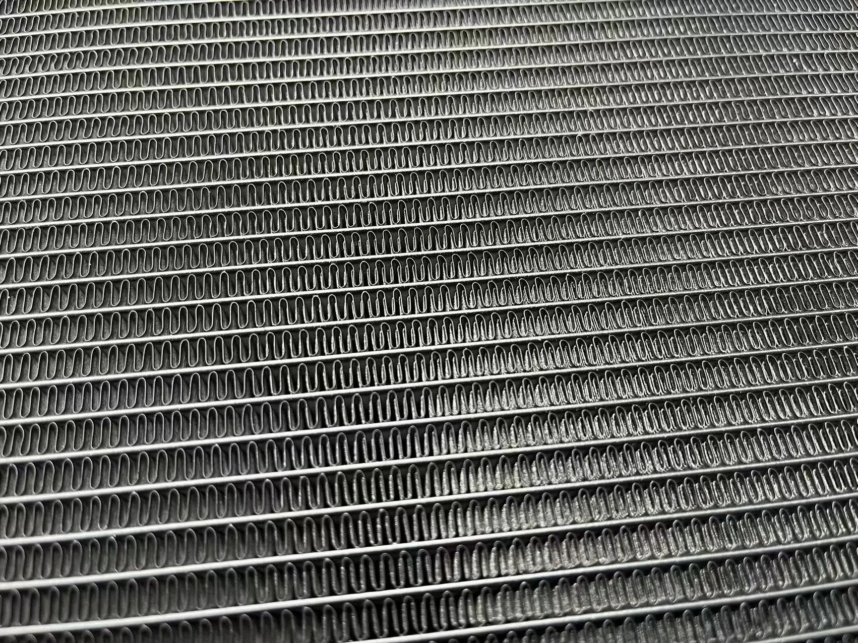 Задний левый конденсатор кондиционера переменного тока для Mclaren 12C MP4 650S 625C 675LT