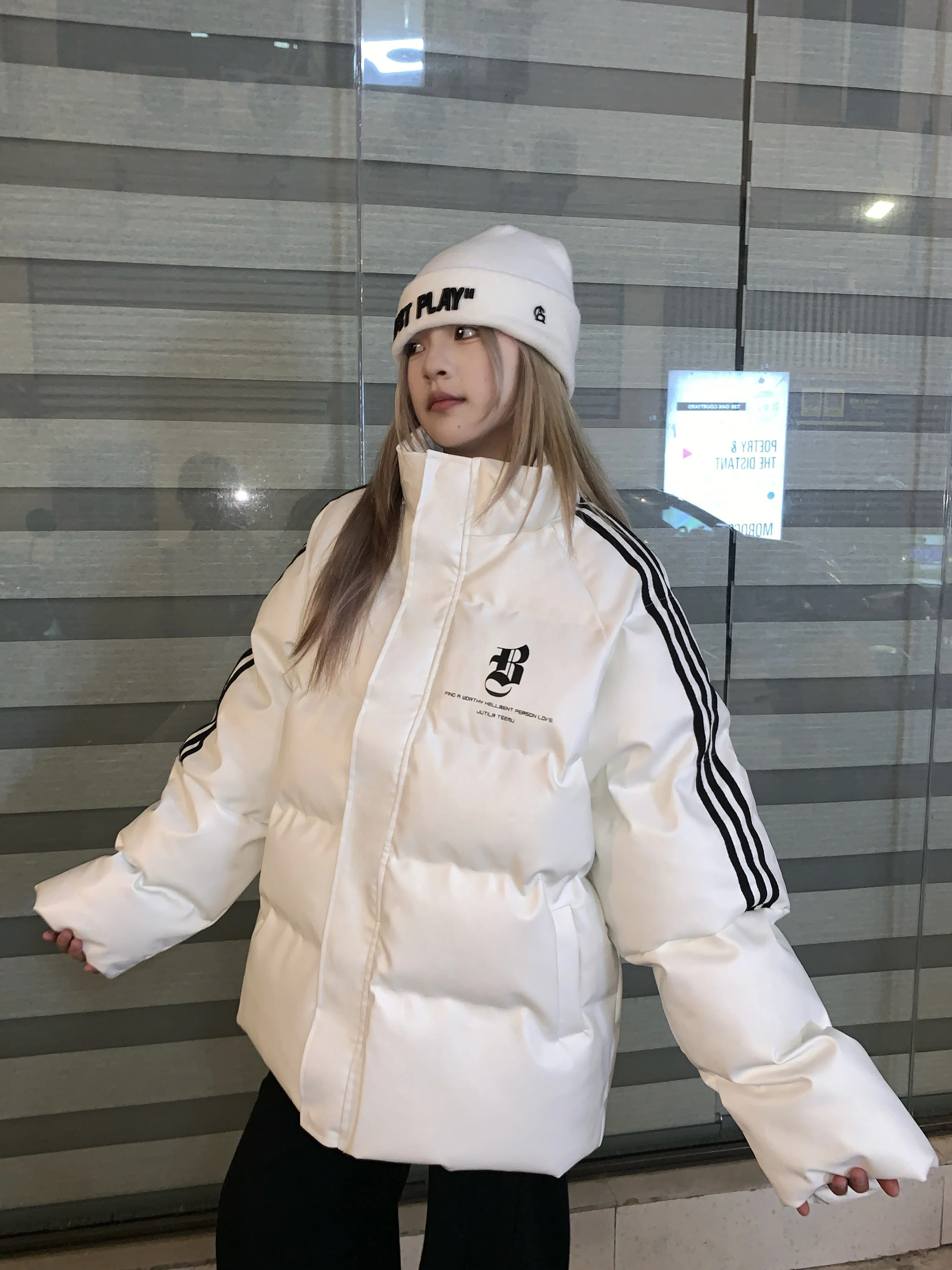 American vintage White down Jacket Cotton-padded Clothes Women 2024 New Winter PU Leather Cotton-Padded Thickened Warm...