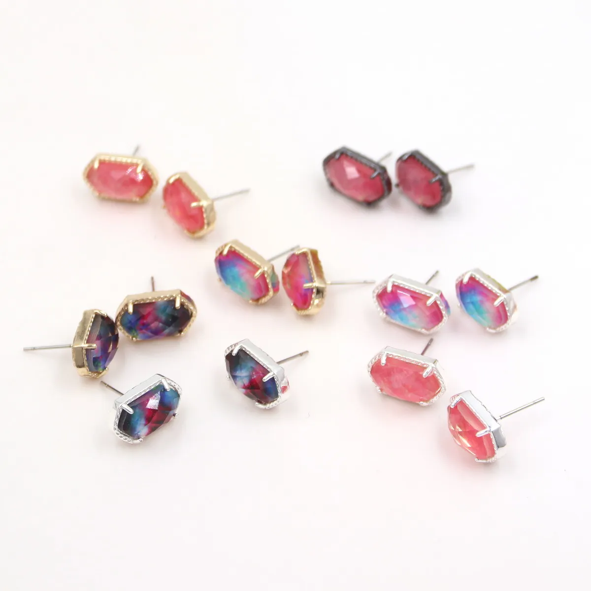 

2022 Новые Модные цветные серьги-гвоздики для девочек