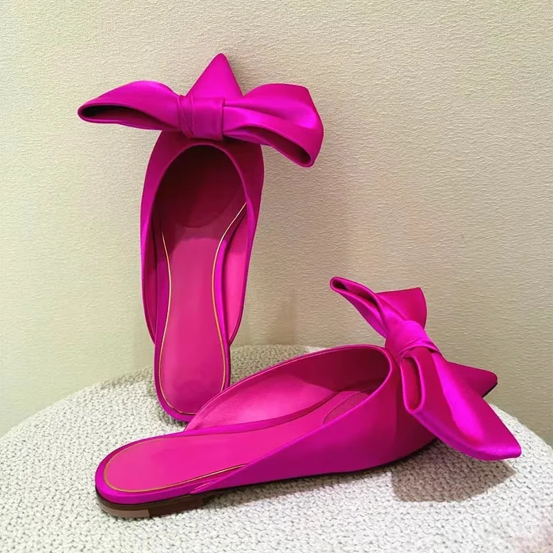 Женские мюли с бантом сатиновые туфли острым носком 2024