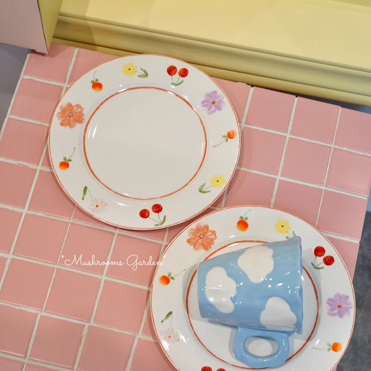 

*Mushrooms Garden*French Plant Small Flower Girl Heart Dinner Plate Hand-painted Cherry Plate Home Ceramic Snack Breakfast Plate