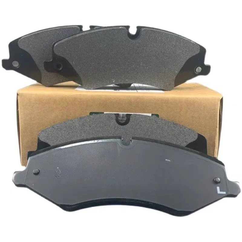 Фото Для Land Rover Discovery 3/4, Freelander 2, Range Rover Evoque, Star, Jaguar XJXF: Оригинальный заводской модернизированный передний бампер №1