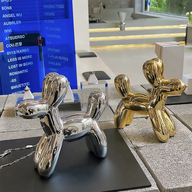 

Nordic light luxury electroplated piggy bank ornamentsLiving roomTV cabinetWine cabinetCoffee tableDesktop home décor