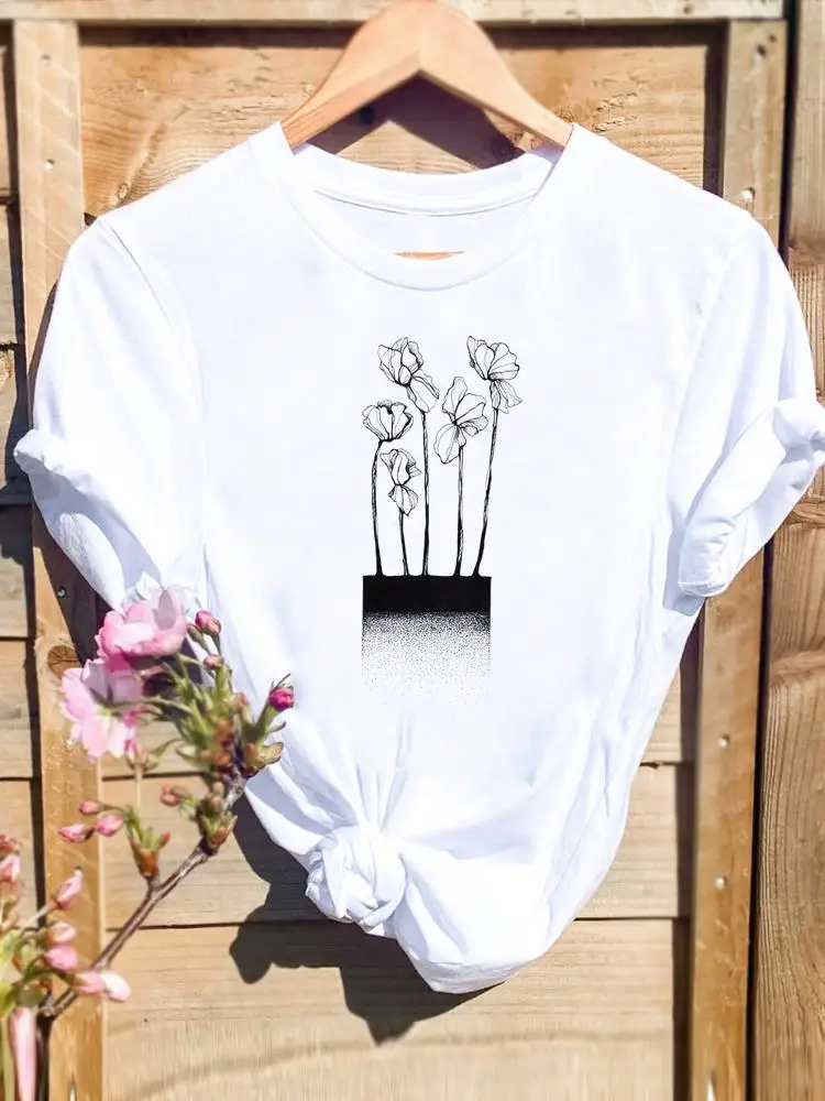 Футболка женская с коротким рукавом милый тренд принтом пчелы и цветов