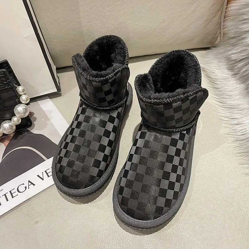 

Winter New Snow Boots Women's Anti-Skid Waterproof Short Cotton Square Boots Thickened Warm Antifreeze Soft Soled Cotton Shoes