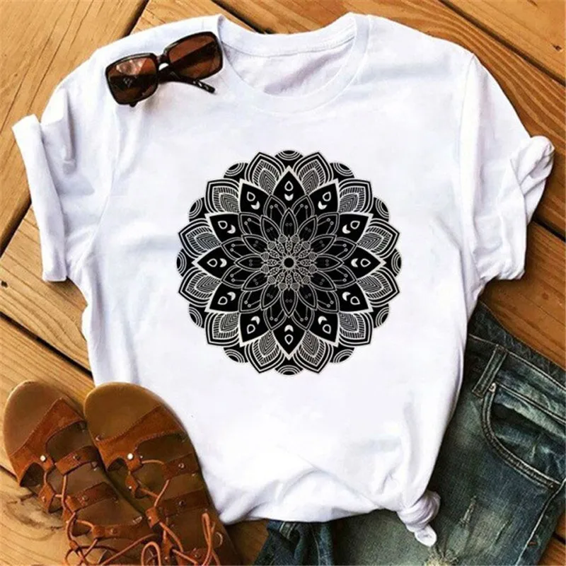 

Beautiful Mandala Printed T Shirt Women 90s Graphic T-shirt Harajuku Tops Tee Cute Short Sleeve Oversized Tshirt Female