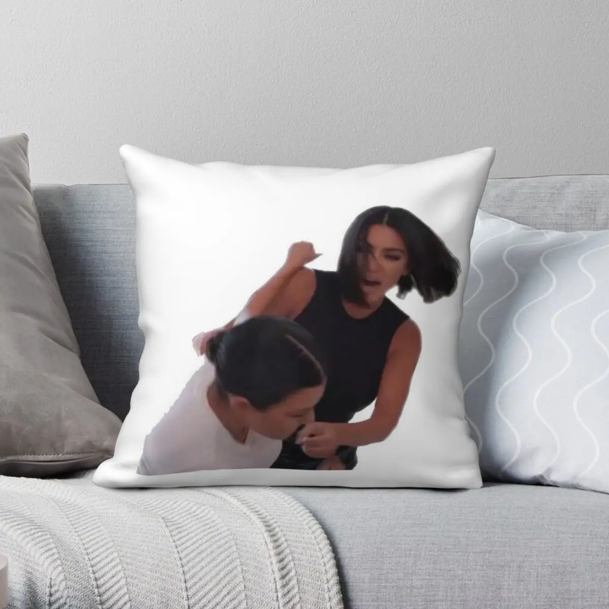 Наволочка Kourtney And Kim Fighting из полиэстера и льна