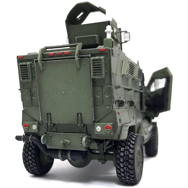 Модель танка ART CROWN MODEL M1224 MaxxPro 1:72