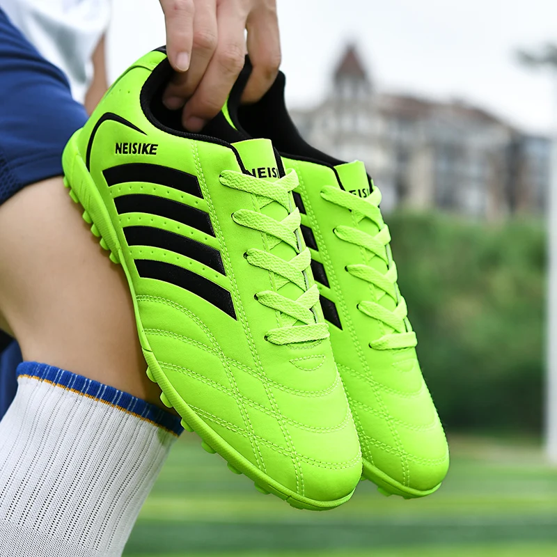 Cheap Soccer Shoes For Men Adult Kids Turf Soccer Cleats Sneakers Grass Training Football Shoes Men Professional Futsal Sneakers