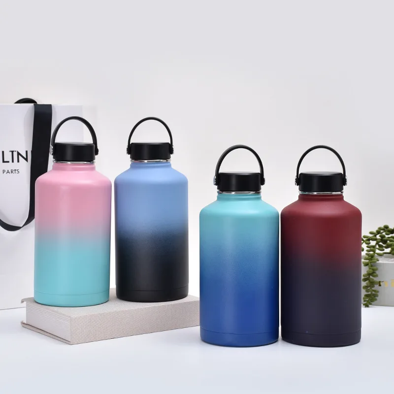 

304 stainless steel space kettle outdoor mountaineering 1800ml large capacity sports water bottle American handle thermos cup.
