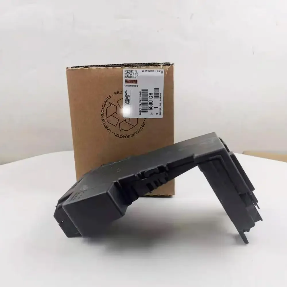 Для Peugeot 308 308CC 3008 RCZ Citroen C4 Grand Picasso OEM NO. 28236841 6500GR блок предохранителей для