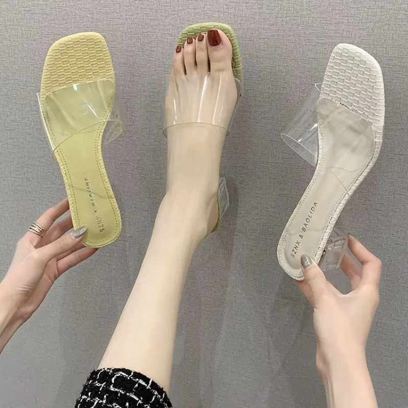 

Sandals Wear Thick Heels and High-heeled Transparent Flip Flops in Summer Sexy Crystal Heel Half Slipper Girl