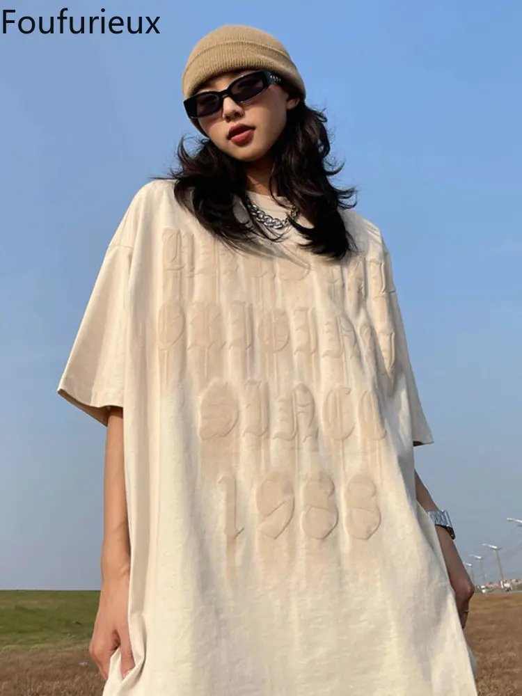 

Женская футболка с коротким рукавом, с буквенным принтом