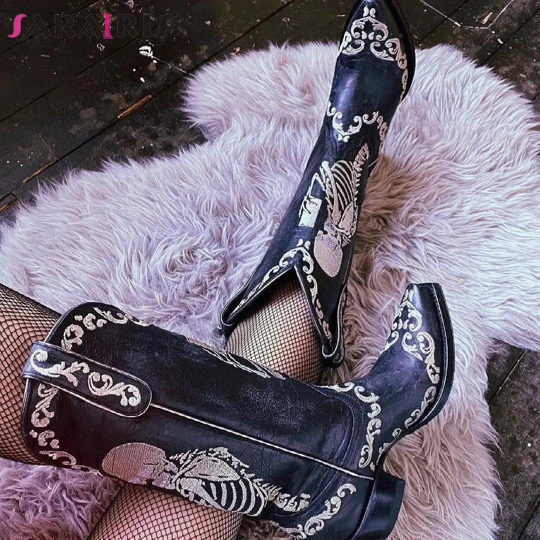 New Plus Size 48 High Heeled Women Boots Mid Calf Chunky Platform Cowboy Cowgirl Boots Retro Skull Embroidery Fashion Rome Shoes