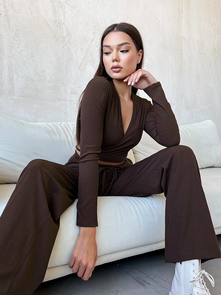 

Hiloc Ribbed V-Neck Sleepwear Two-Piece Long Sleeve Trousers Suits High Waist Pants Sets Knitted Crop Top Women Sets 2022 Pajama