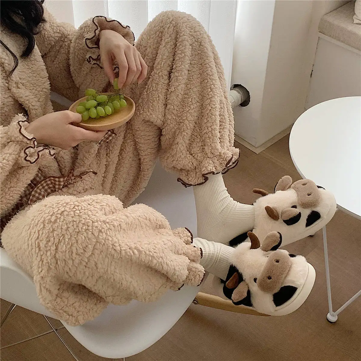 

2022 New Winter Cotton Warm Home Indoor slippers women lin102