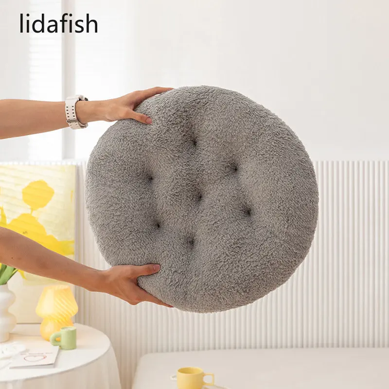 

New Thickened Winter Futon Cat Pillow Round Chair Cushion Memory Foam Lamb's Wool Student Teacher Butt Cushion