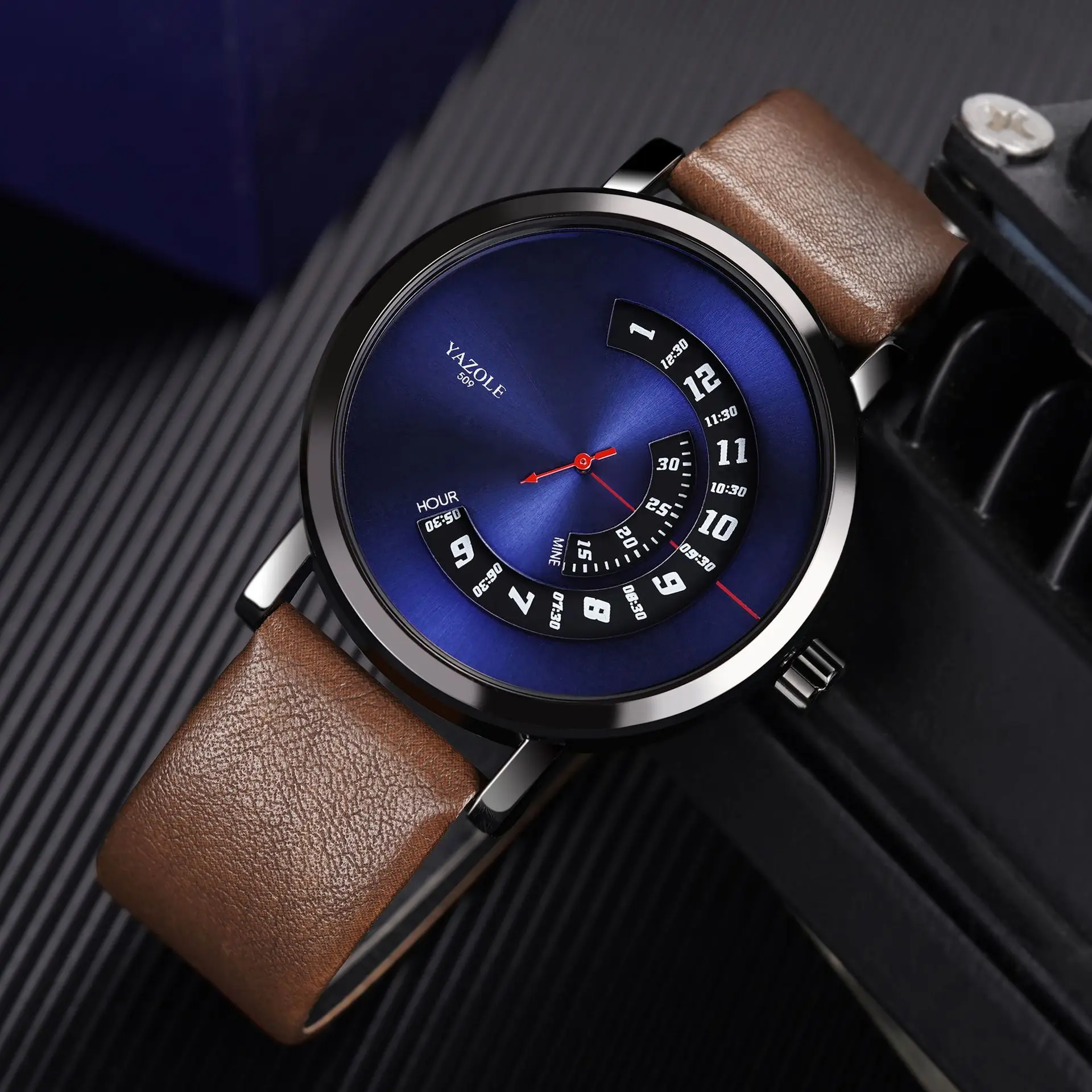 

Men’s Quartz Wrist Watch Clock Leather Strap Sport Business Casual Waterproof Top Brand Simple For Male New 40#