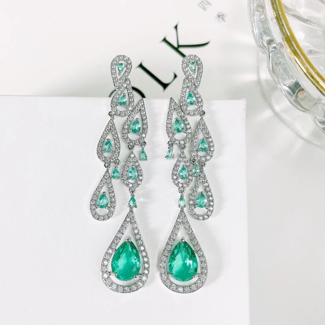 

Женские серьги из серебра 925 пробы, с фианитами