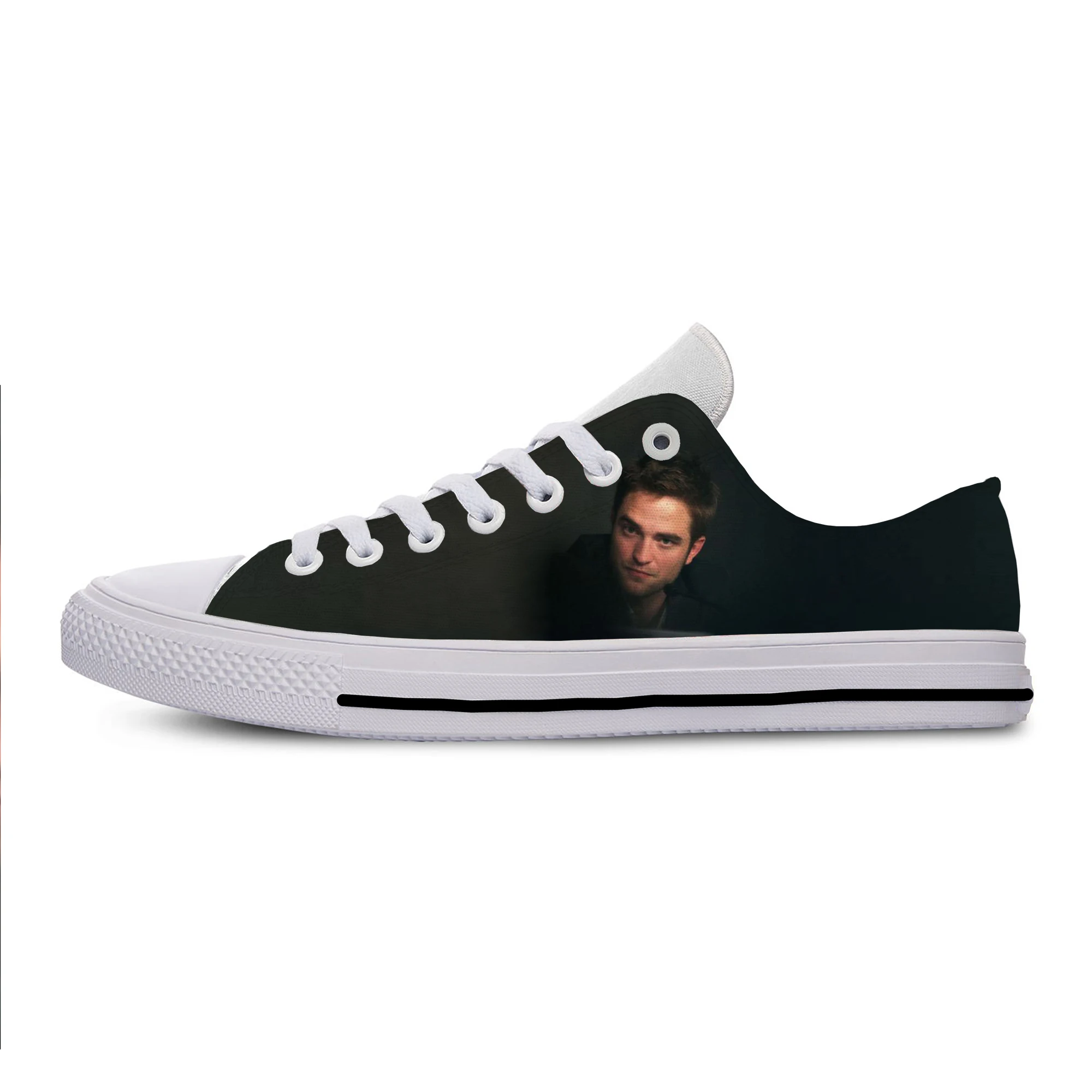 

Hot Cool Fashion Summer High Quality Sneakers Handiness Casual Shoes Men Women Robert Pattinson Low Top Latest Board Shoes